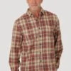 True Grit Men's Summit Slub Plaid Stretch Flannel Shirt