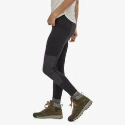 Patagonia Women's Pack Out Hike Tights 3 Patagonia Women's Pack Out Hike Tights -Ski Outlet Shop 21975 BLK BH4