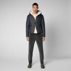 Save The Duck Men's Nathan Faux Fur Lined Hoody Puffer 2 Save The Duck Men's Nathan Faux Fur Lined Hoody Puffer -Ski Outlet Shop D39050MGIGA1510000 01 720x